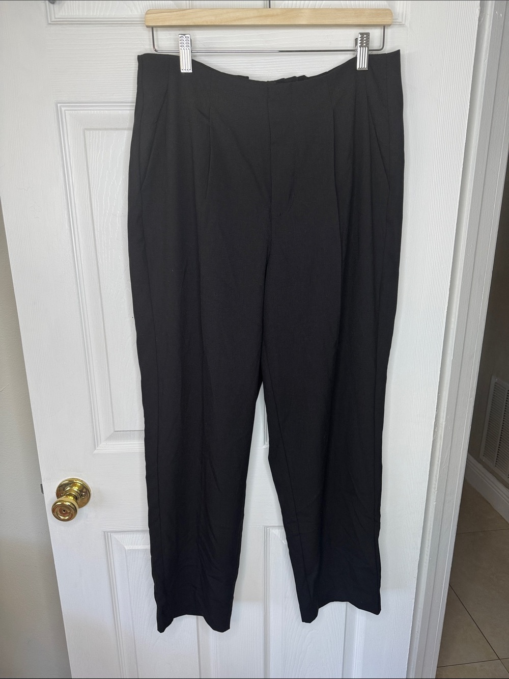 Target-A New Day Black Pleaded Trousers with Side Pockets. Elastic back Sz 12